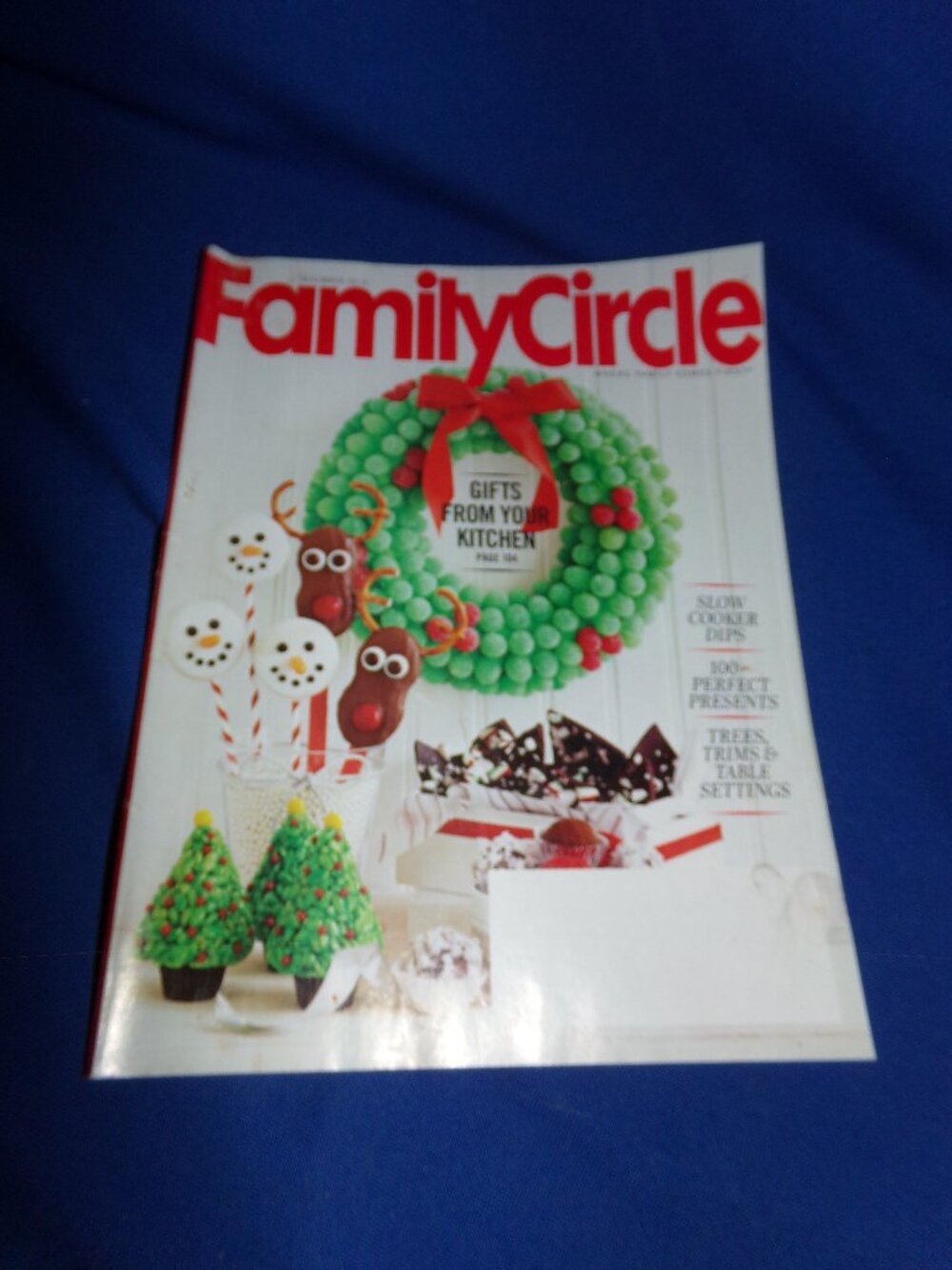 Vintage FAMILY CIRCLE MAGAZINE-December 2013 - Holiday Recipes - Kitchen Gifts